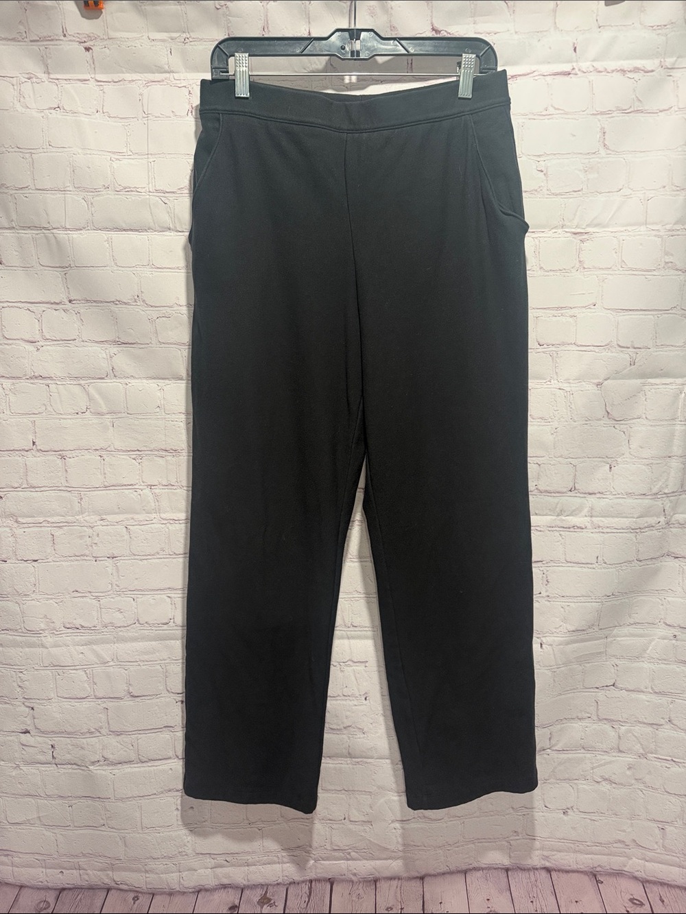 L.L. Bean Black Venture Stretch Wide‎ leg comfort pants Woman's Size M